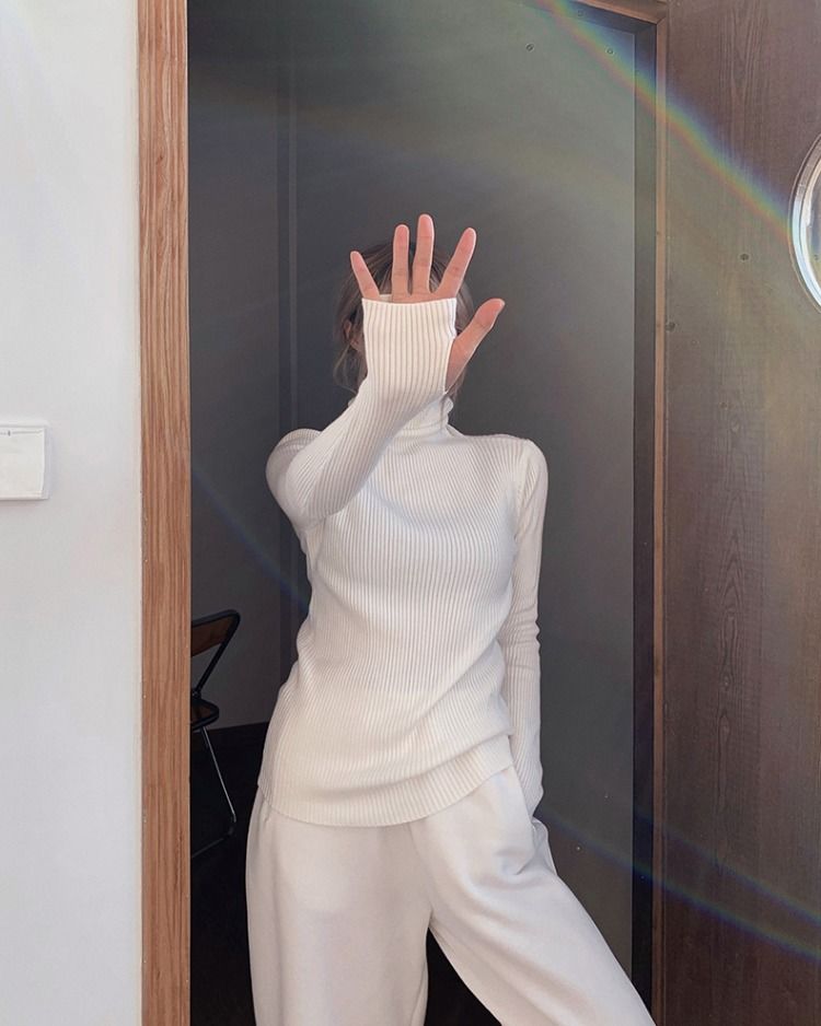 Klassischer Rollkragenpullover | Colosy