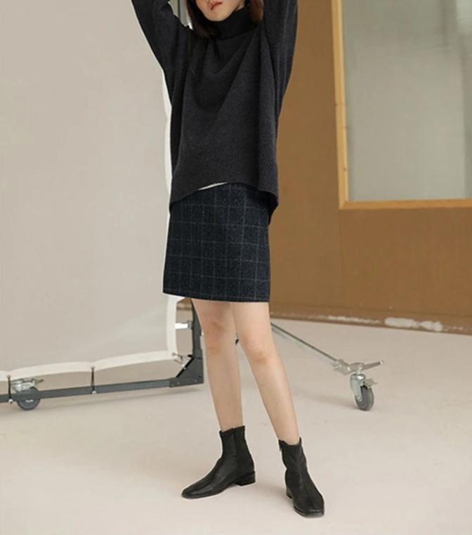 Körpernaher Rollkragenpullover | Colosy