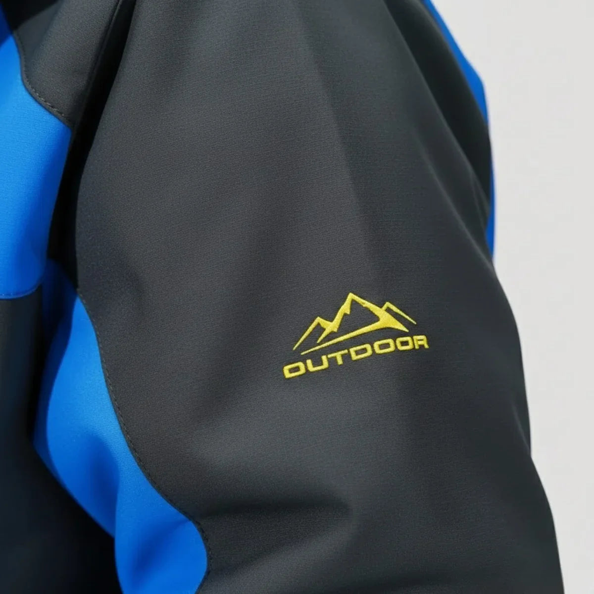 FrostLine™ – Fortschrittlicher Wärmeschutz für extreme Winterbedingungen